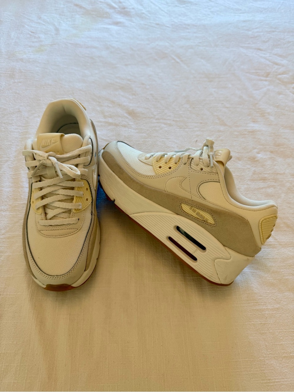 Nike Platform Shoes - White and cream